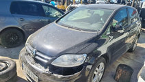 Aripa stanga fata Volkswagen Golf 5 Plus 2008 hatc...