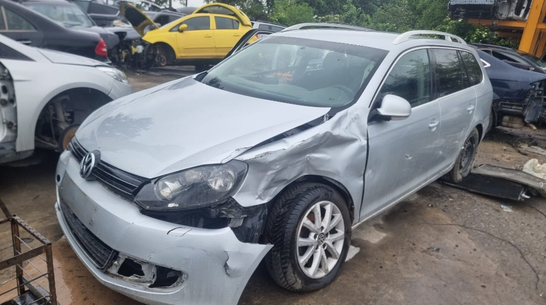 Aripa stanga fata Volkswagen Golf 6 2010 break 1.6 CAYC