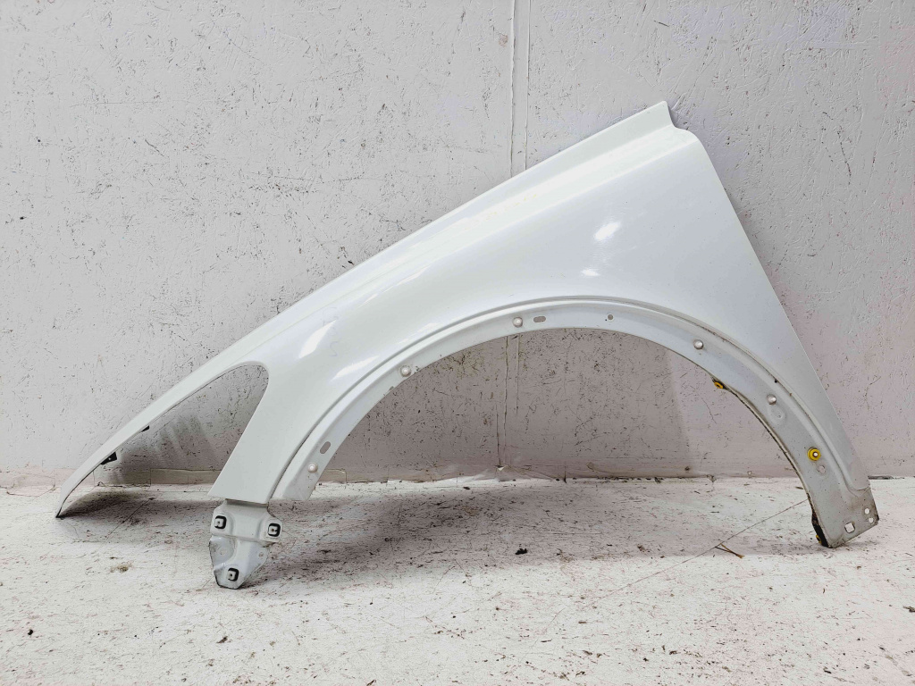 Aripa stanga fata Volvo C30 Coupe Facelift Rdesign [Fabr 2006-2013] 61400 Ice White Sod