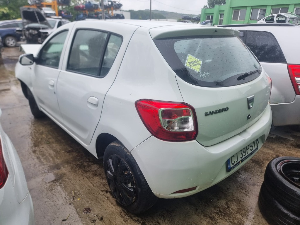 Aripa stanga spate Dacia Sandero 2 2015 hatchback 1.5 dci K9K612