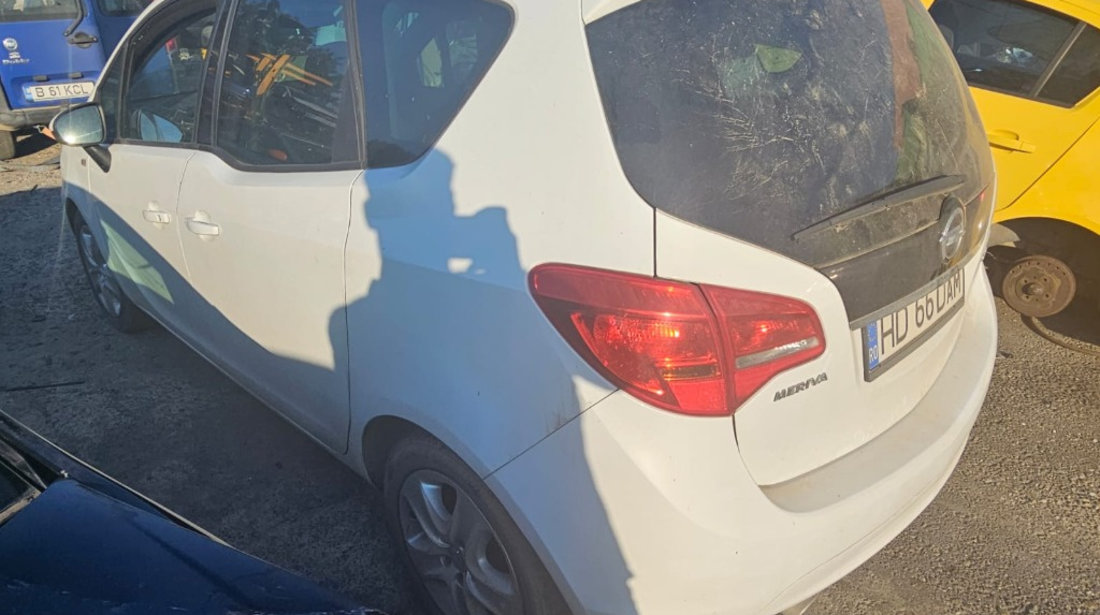 Aripa stanga spate Opel Meriva B 2011 monovolum 1.7 A17DTS