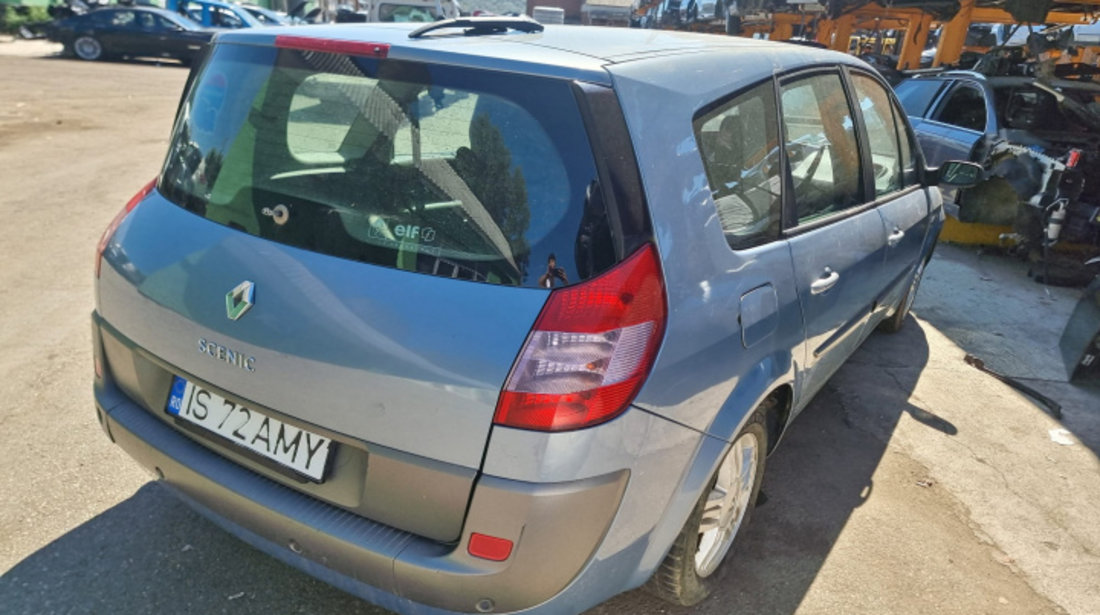 Aripa stanga spate Renault Grand Scenic 2004 Monovolum 1.9 dci F9Q 812