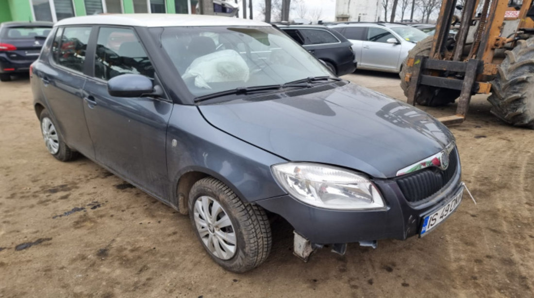 Aripa stanga spate Skoda Fabia 2 2010 hatchback 1.4 diesel