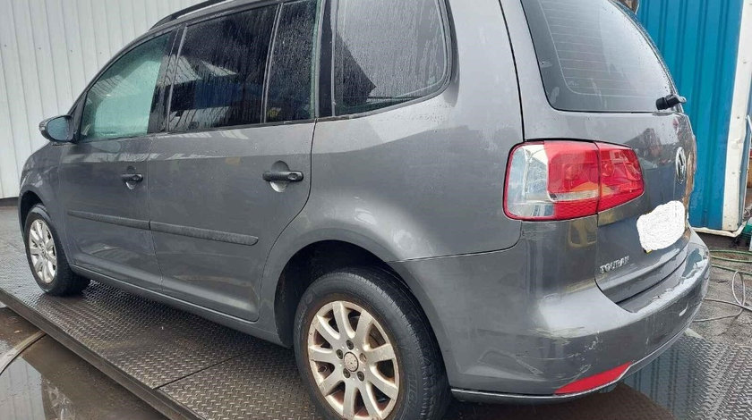 Aripa stanga spate Volkswagen Touran 2010 VAN 1.6 TDI