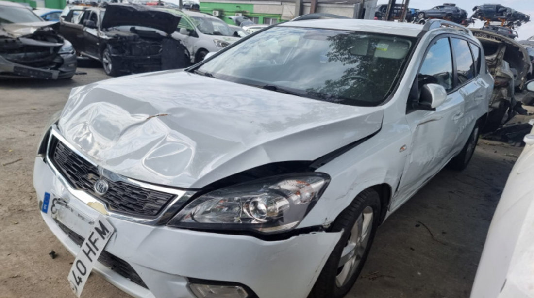 Armatura bara fata Kia Ceed 2012 break 1.6