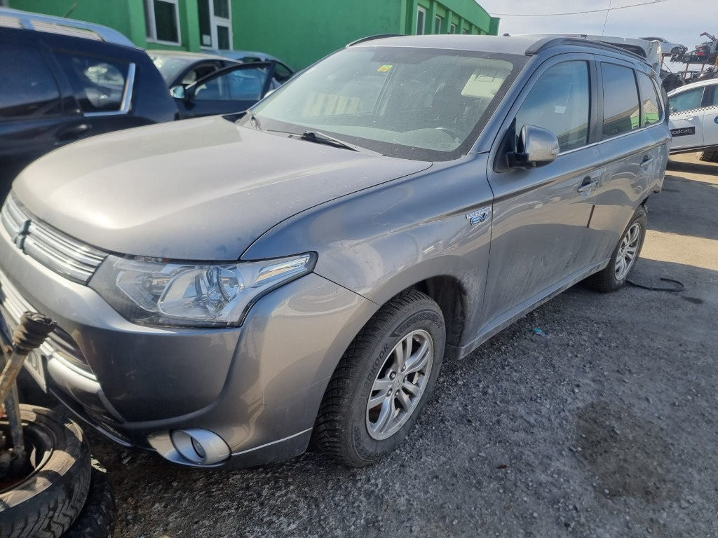 Armatura bara fata Mitsubishi Outlander 2014 SUV 2.0 benzina + hybrid 4B11