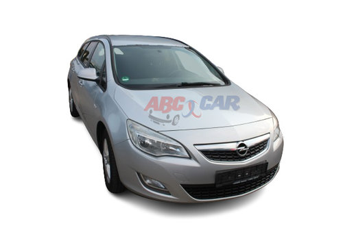 Armatura bara fata Opel Astra J 2012 combi 1.7 CDTI