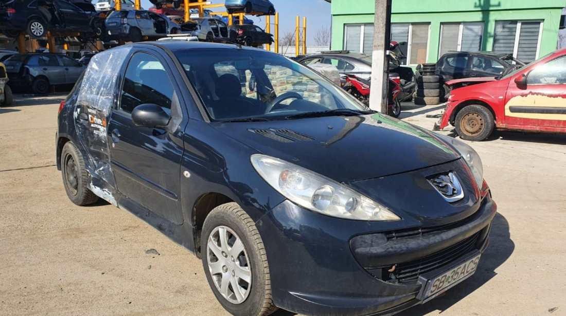 Armatura bara fata Peugeot 206 2010 + hatchback 1.4 hdi