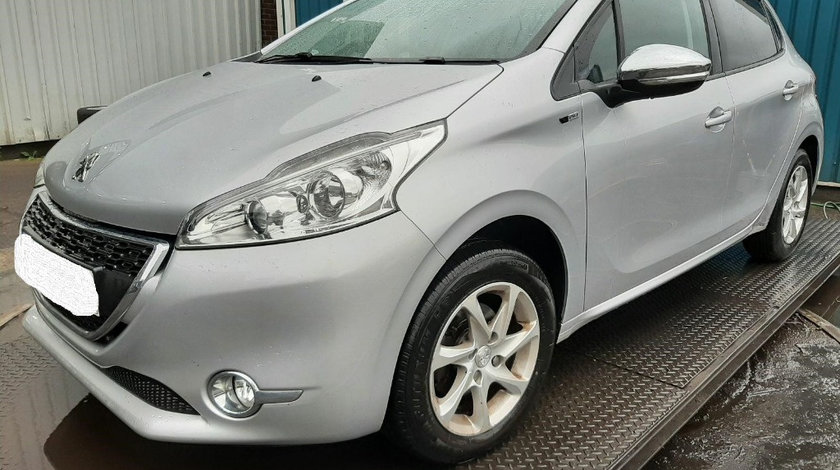 Armatura bara fata Peugeot 208 2015 HATCHBACK 1.2 i EB2F