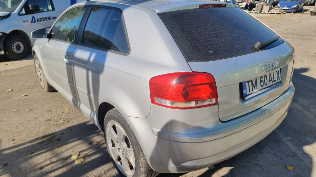 Armatura bara spate Audi A3 8P 2006 hatchback 1.9 tdi BLS