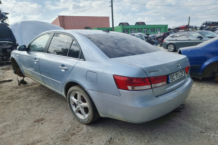 Armatura bara spate Hyundai Sonata 2007 berlina 2.0