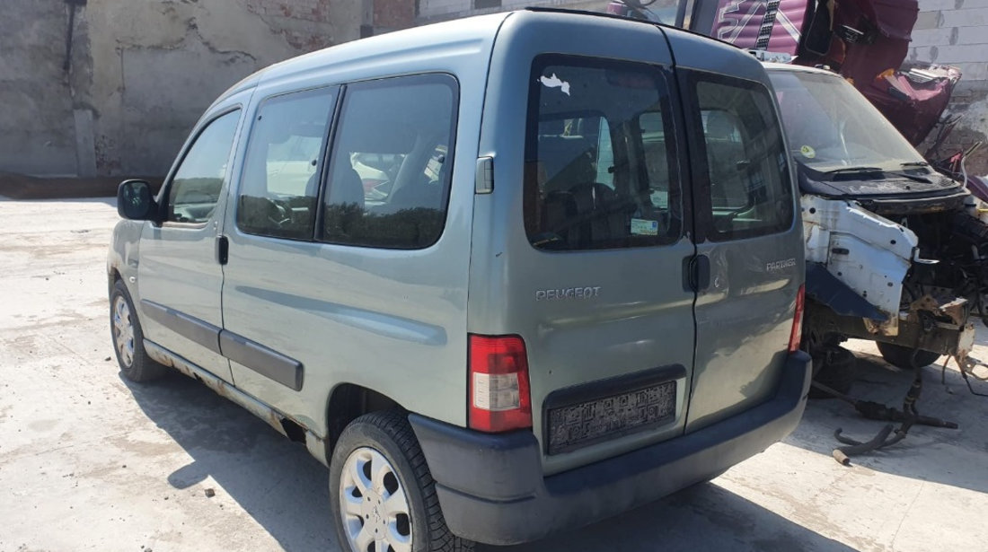 Armatura bara spate Peugeot Partner 2007 van 1.6 hdi