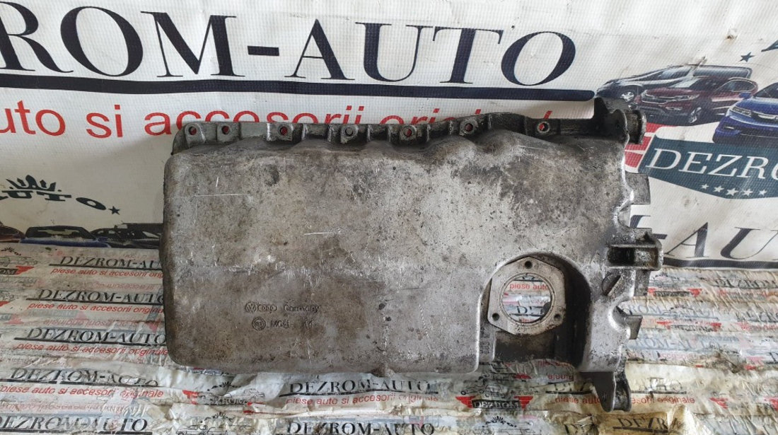 Baie ulei originala Seat Toledo II 1.6i 100 cai motor AKL cod piesa : 038103603N