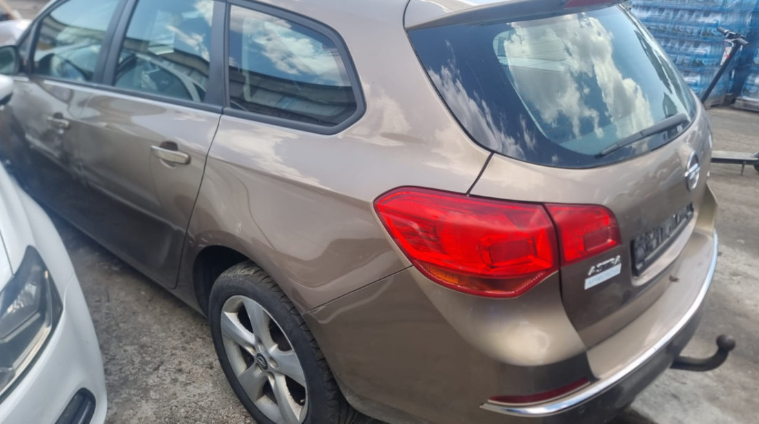 Balama portiera stânga față Opel Astra J [facelift] [2012 - 2018] 1.7 cdti A17DTS