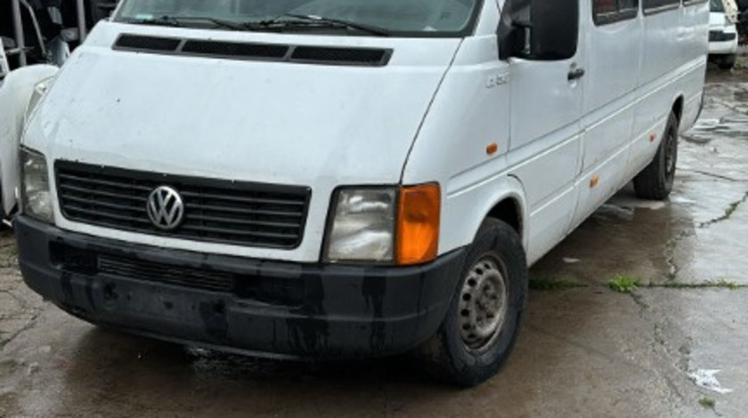 Balama usa Vw LT 35 2.5 TDI cod motor AVR / ANJ transmisie manuala 5+1, punte simpla,an 2004