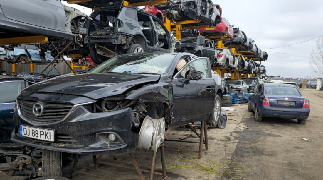 Bancheta spate Mazda 6 2013 berlina 2.2 SHY1