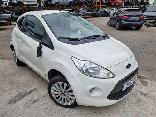 Bara fata Ford Ka 2009 hatchback 1.2 benzina