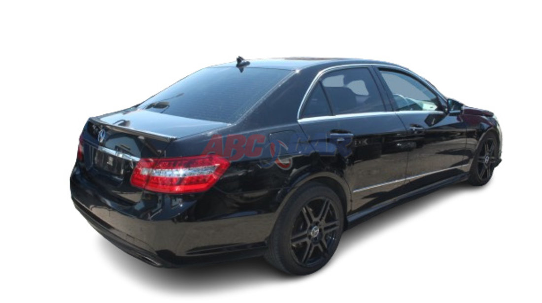 Bara fata Mercedes E-Class W212 2010 Sedan 3.0 CDI E350