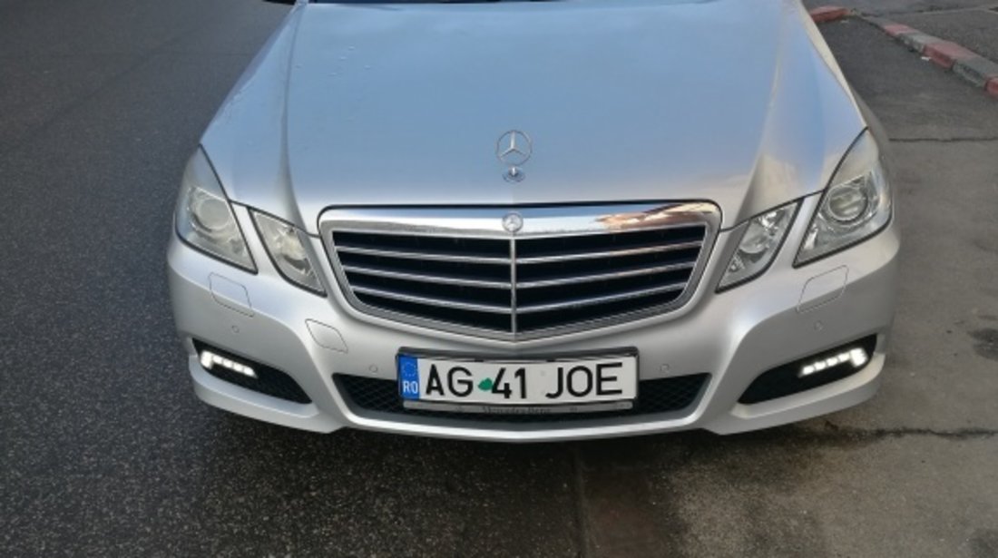 Bara fata Mercedes E-CLASS W212