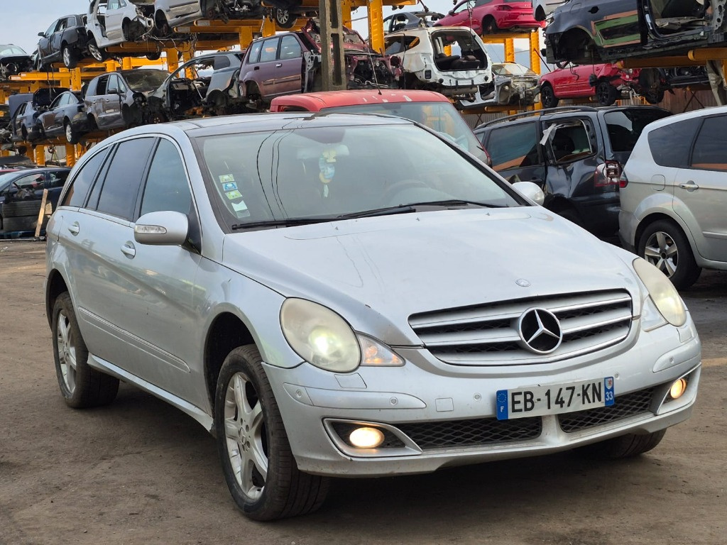 Bara fata Mercedes R-Class W251 2007 SUV 3.0 cdi om642.950