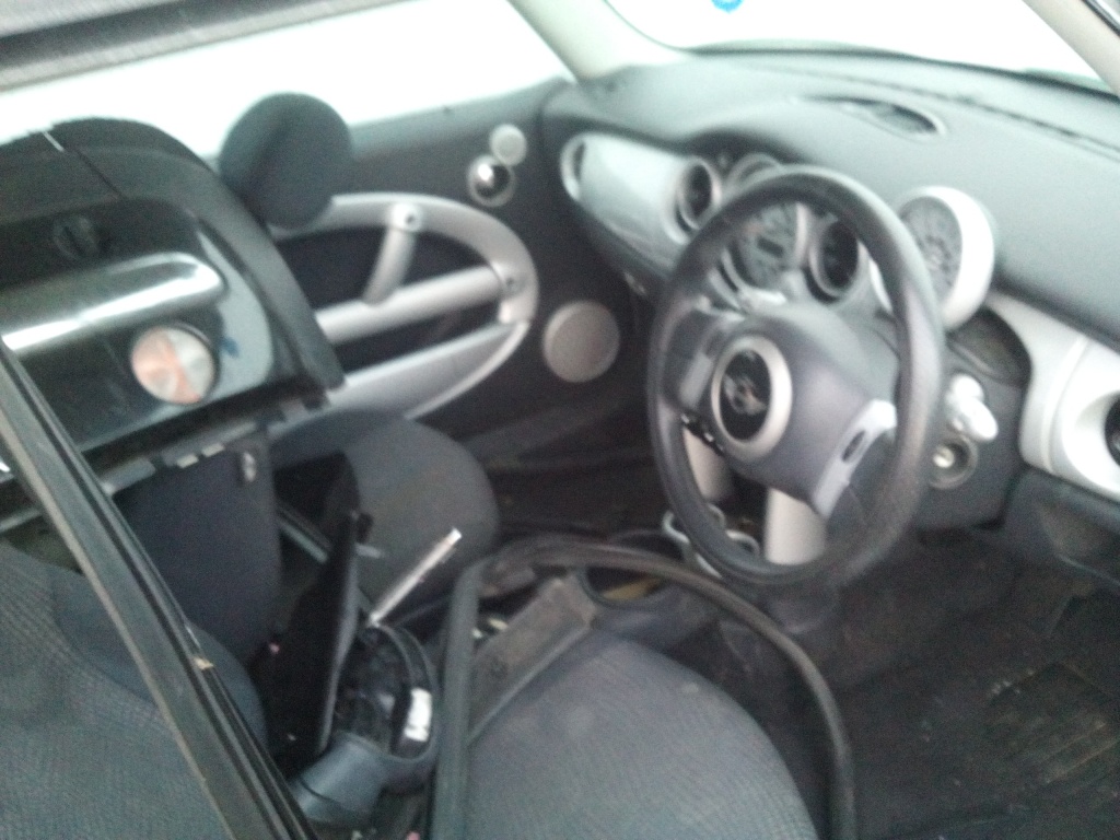 Bara fata Mini Cooper 2004 Hatchback 1.6 i