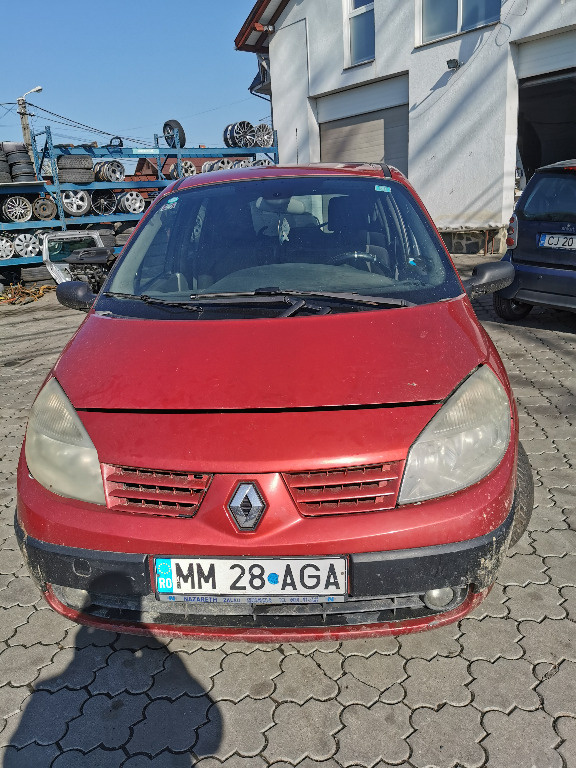 Bara fata Renault Scenic 2