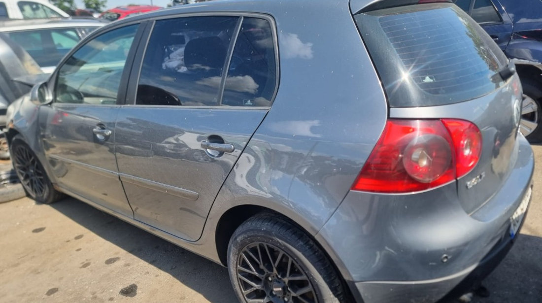 Bara fata Volkswagen Golf 5 2006 hatchback 2.0 tdi BKD 4x4