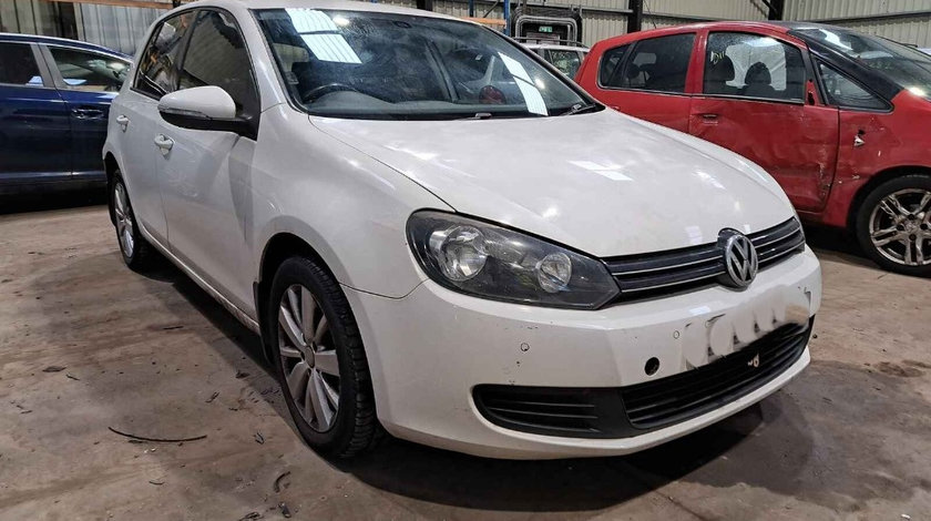 Bara fata Volkswagen Golf 6 2010 HATCHBACK 1.6 TDI