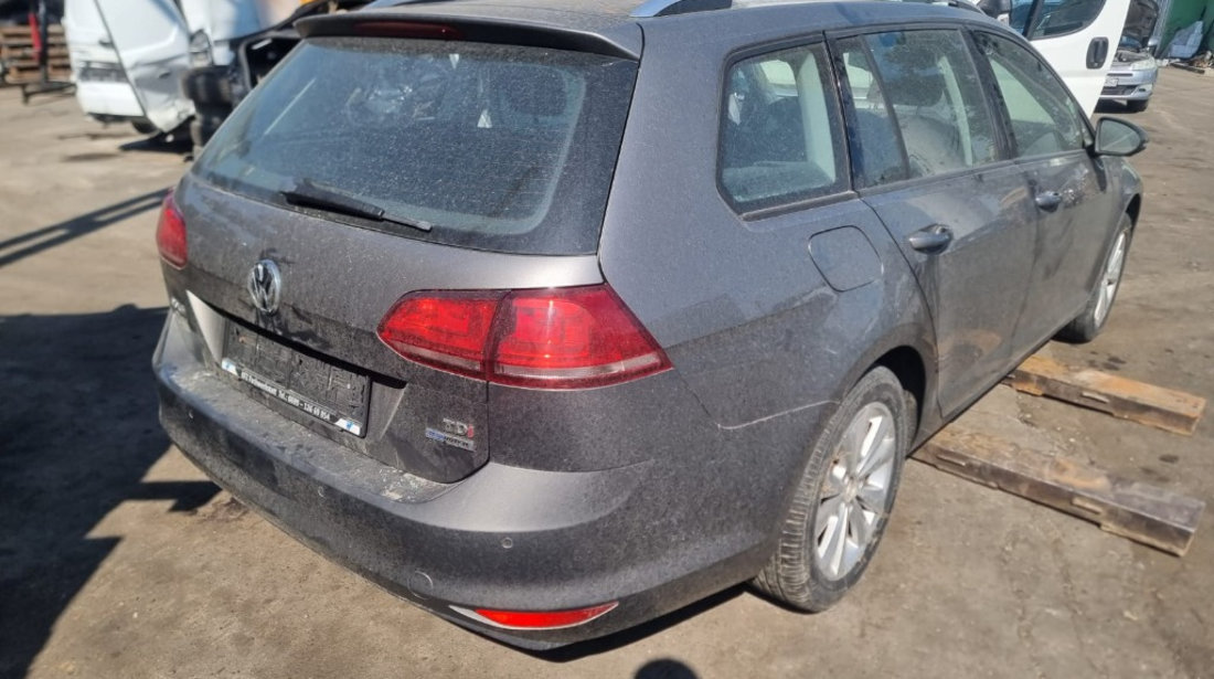 Bara fata Volkswagen Golf 7 2013 break 1.6 tdi CLHA