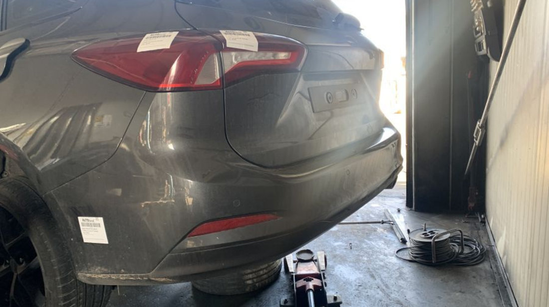 Bara Spate Ford Focus IV Turnier 2018