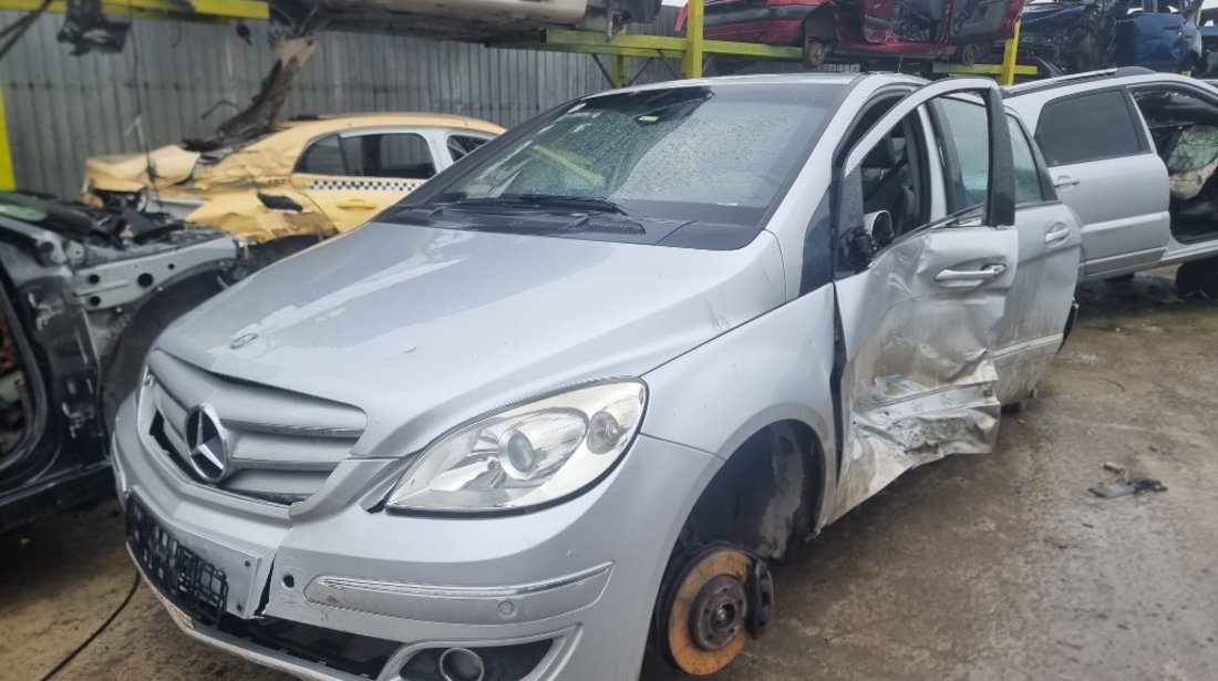 Bara spate Mercedes B-Class W245 2006 hatchback 2.0 cdi OM 640.940