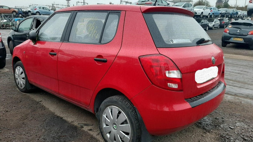 Bara spate Skoda Fabia 2 2009 HATCHBACK 1.2 i