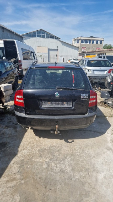 Bara spate Skoda Octavia 2 combi an fab. 2006