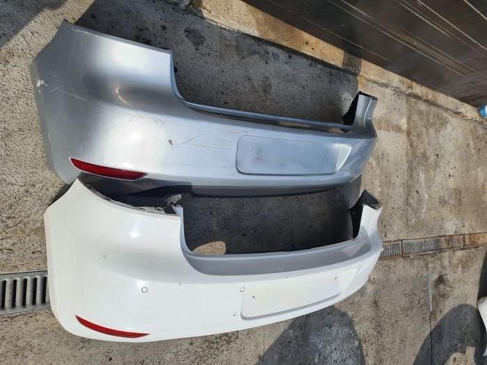 Bara spate spoiler Volkswagen Golf 6 2008-2013 5K6807521