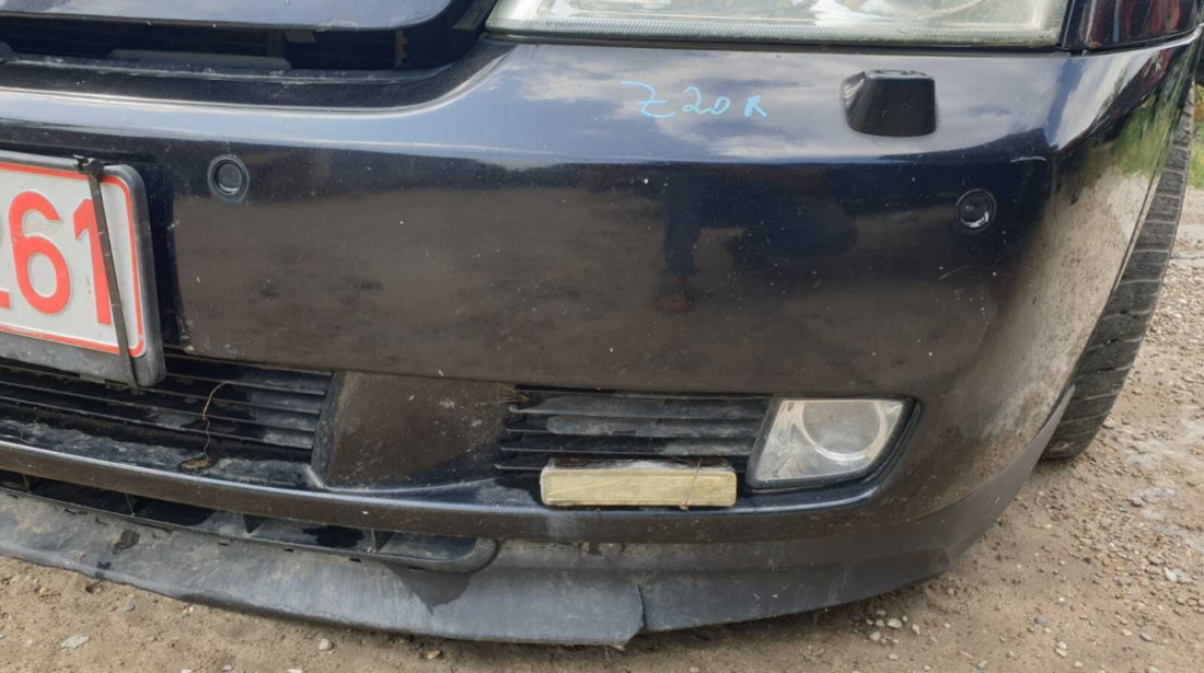 Bara Spoiler Fata cu Proiectoare Spalatoare Faruri si Locas Senzori Parcare Opel Vectra C 2002 - 2005 Culoare Z20R [C6912]