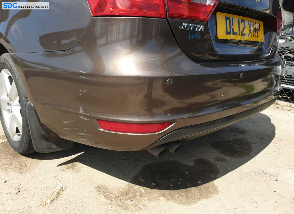 Bara Spoiler Spate cu Locas Senzori Parcare cu DEFECT Volkswagen Jetta 4 2011 - 2018 Culoare LH8Z