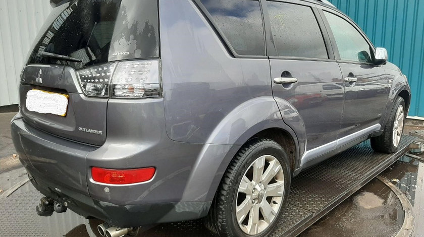 Bara stabilizatoare punte spate Mitsubishi Outlander 2008 SUV 2.2 DIESEL