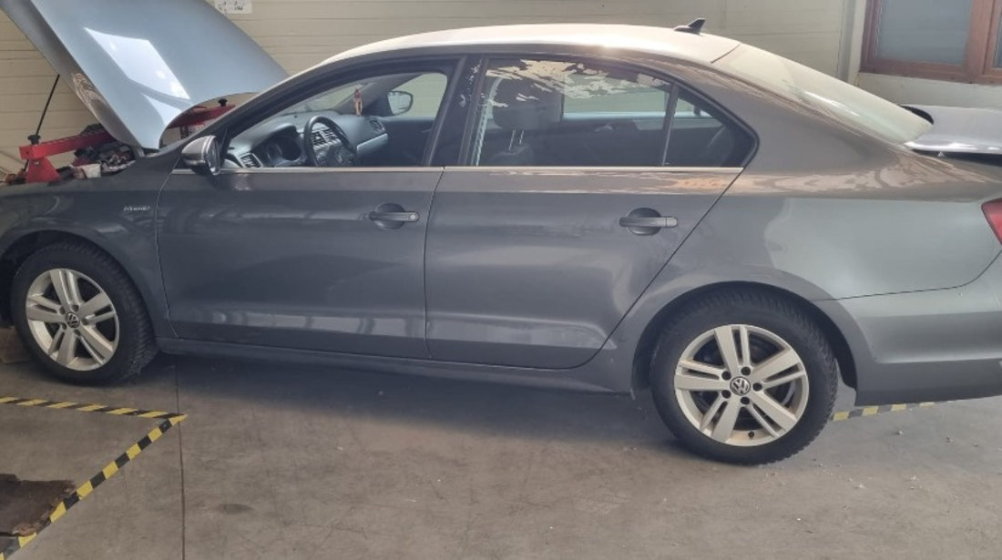 Bara stabilizatoare punte spate Volkswagen Jetta 2014 Sedan 1.4 TSI Hybrid