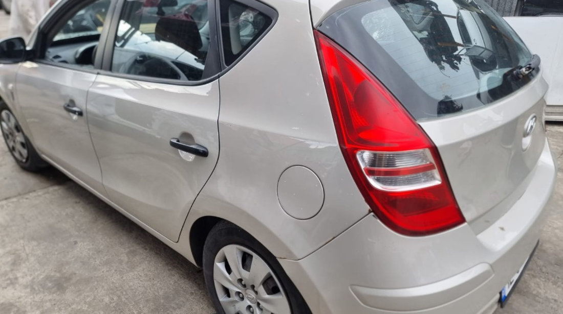 Bare portbagaj longitudinale Hyundai i30 2008 HatchBack 1.4 G4FA