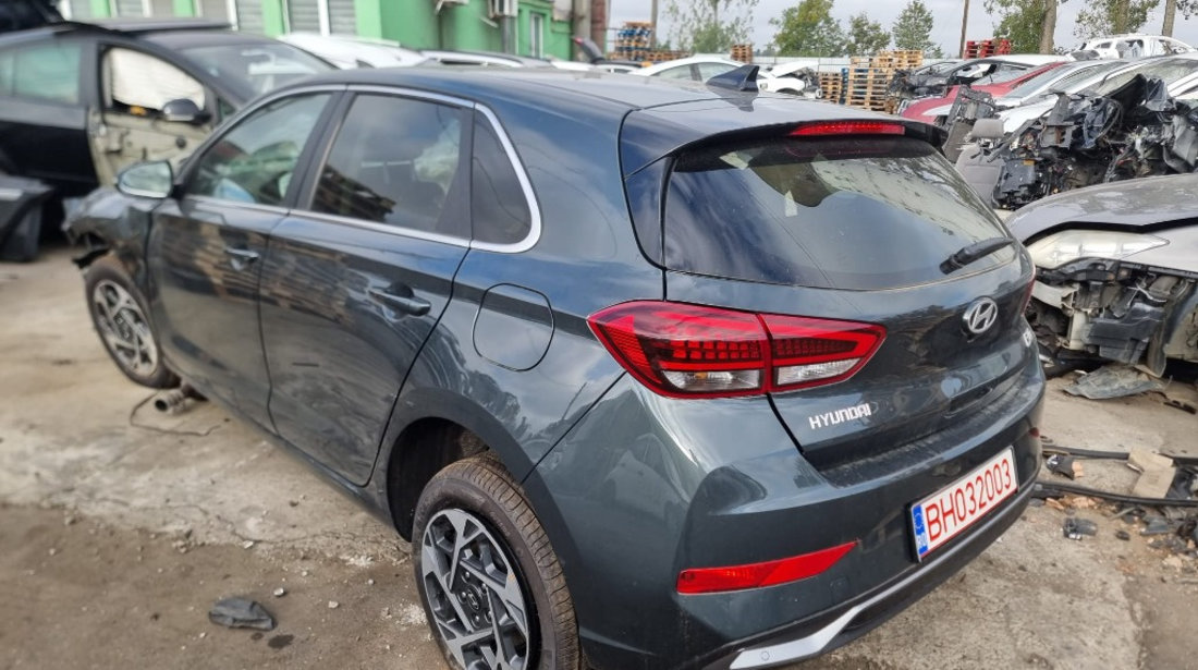 Bascula dreapta Hyundai i30 2024 hatchback 1.5 benzina G4LC