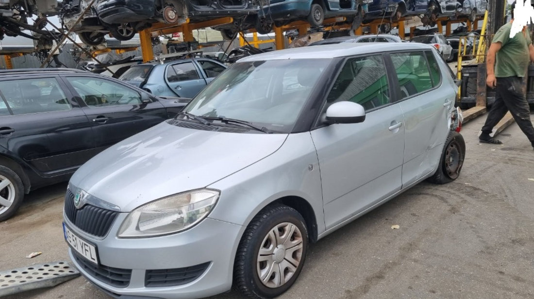 Bascula stanga Skoda Fabia 2 2011 hatchback 1.6 tdi CAYA