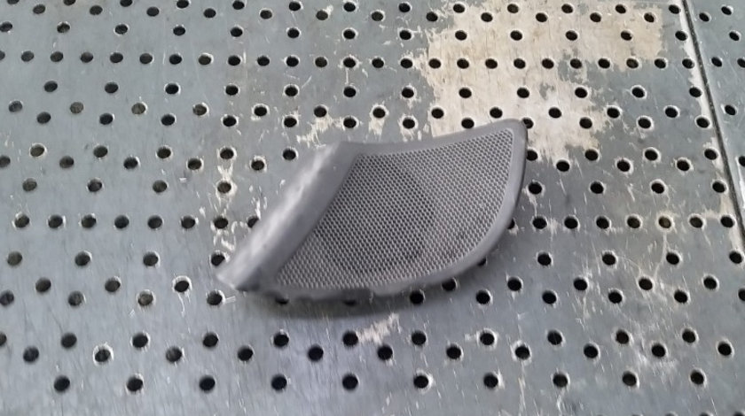 Boxa tweeter usa stanga fata audi a4 b7 8e 8e0035423