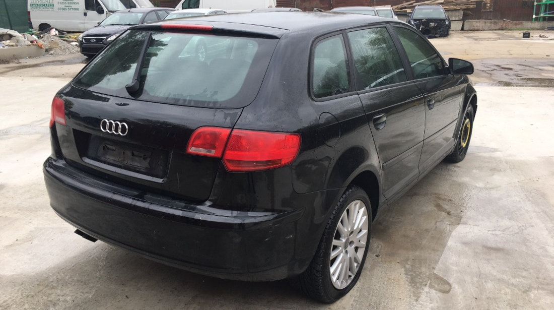 Brat / Bascula dreapta fata Audi A3 8P 1.9 TDI an fab. 2003 - 2010