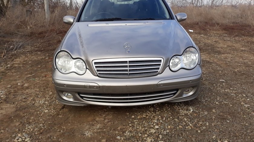 Brat stanga fata Mercedes C-CLASS W203 2004 berlina 2.2