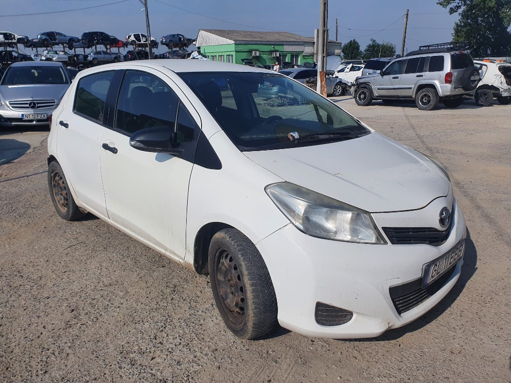 Brat stanga fata Toyota Yaris 2012 hatchback 1.4