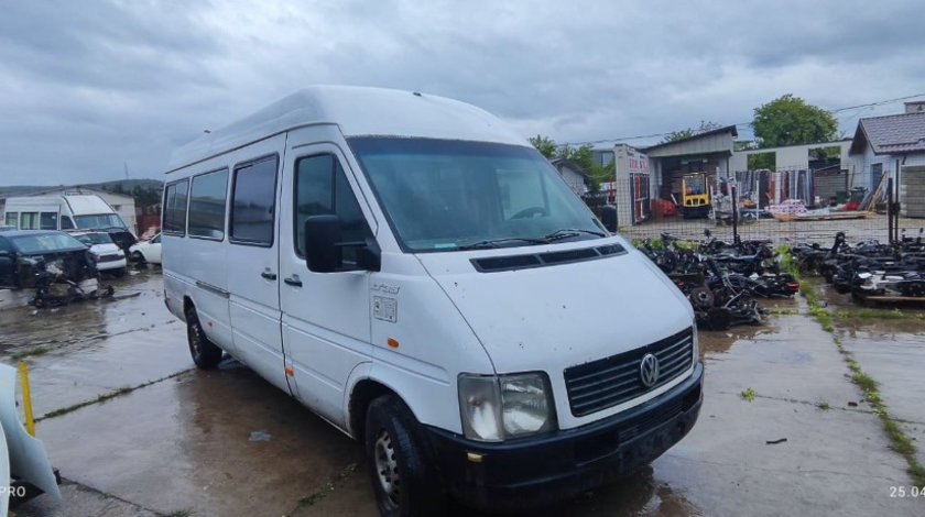 Brate Vw LT 35 2.5 TDI cod motor AVR / ANJ transmisie manuala 5+1, punte simpla,an 2004