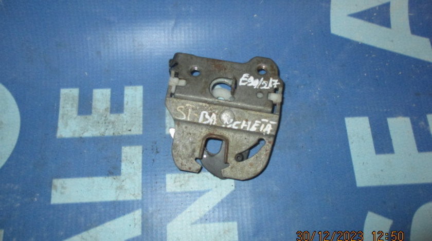 Broasca bancheta BMW E90 2006; 7142261 // 7142262