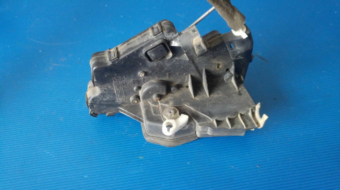 Broasca dreapta fata bmw seria 3 320 e46 244btr