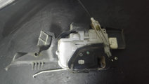 Broasca iala usa stanga fata audi a4 b7 8e1837015a...