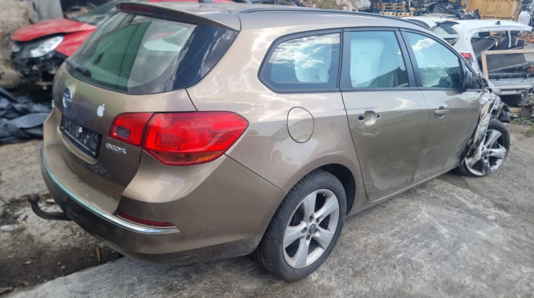 Broasca stânga fata Opel Astra J [facelift] [2012 - 2018] 1.7 cdti A17DTS